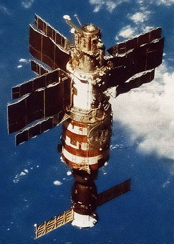 Salyut-7 and docked Soyuz T-14