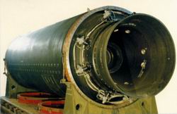solid-propellant rocket motor
