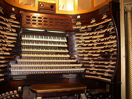 Atlantic City's Boardwalk Auditorium organ