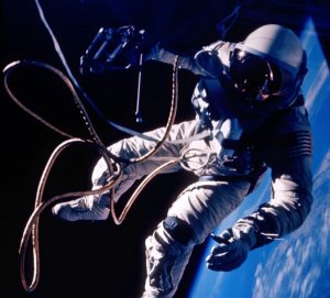 Gemini 4 spacewalk