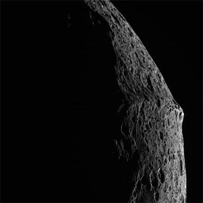 Iapetus ridge