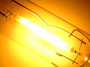 high-pressure sodium lamp