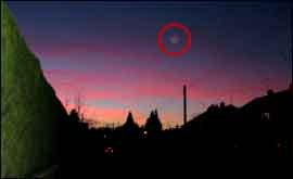 Image from footage of a UFO taken by a BBC cameraman 
                in July 2003 over Hanbury, Worcestershire, England