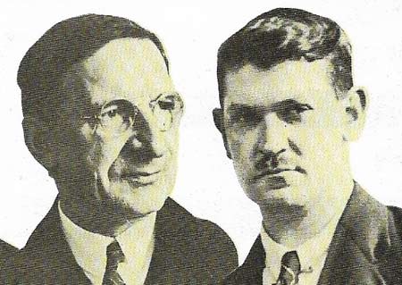 Michael Collins (1890-1922) (right) was a leader of the Irish struggle for independence. After 1916 he became involved in Sinn Fein politics and was elected to the Dail in 1919, becoming a leading member of the provisional government. Eamon de Valera (left) was the senior surviving officer of the 1916 rising and political Irish leader.