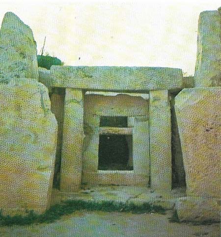 Mnajdra, one of the many fine mega-lithic temples in Malta, is trefoil-shaped and dates from the early Copper Age (c. 2800 BC).