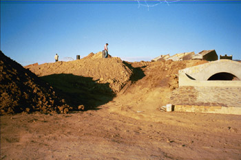 Construction of an earth-sheltered house