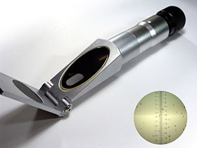 handheld refractometer