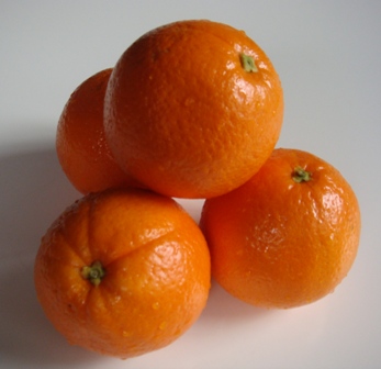 stack of oranges
