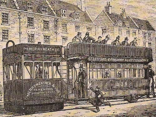 The first trams werepulled by steam 'locomotives', generally with vertical boilers and side panels that totally enclosed the moving parts and wheels.