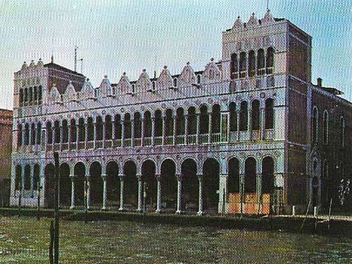 The Fondaco dei Turchi (Turkish warehouse) on the Grand Canal in Venice was built on the late Romanesque style on the 13th century.
