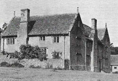  Warminster Hall, on the border of Oxfordshire and Warwickshire was bought on 1572 by Richard Cooper, a successful Yeoman.
