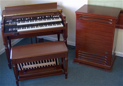 Hammond organ and Leslie speaker